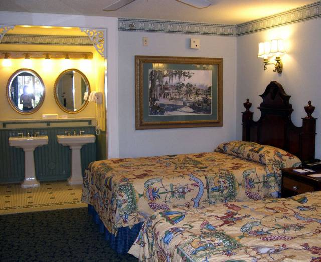 WDW French Quarters Room